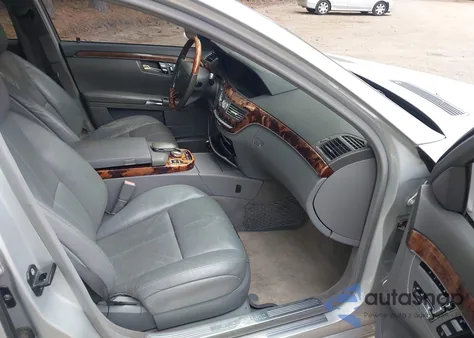 2007 Mercedes-Benz S 550 4Matic из США, поврежденный, VIN WDDNG86X77A104970